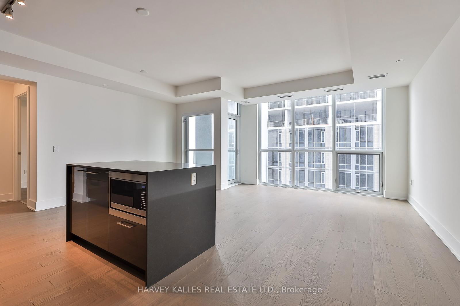 1 Yorkville Ave, unit 4503 for sale