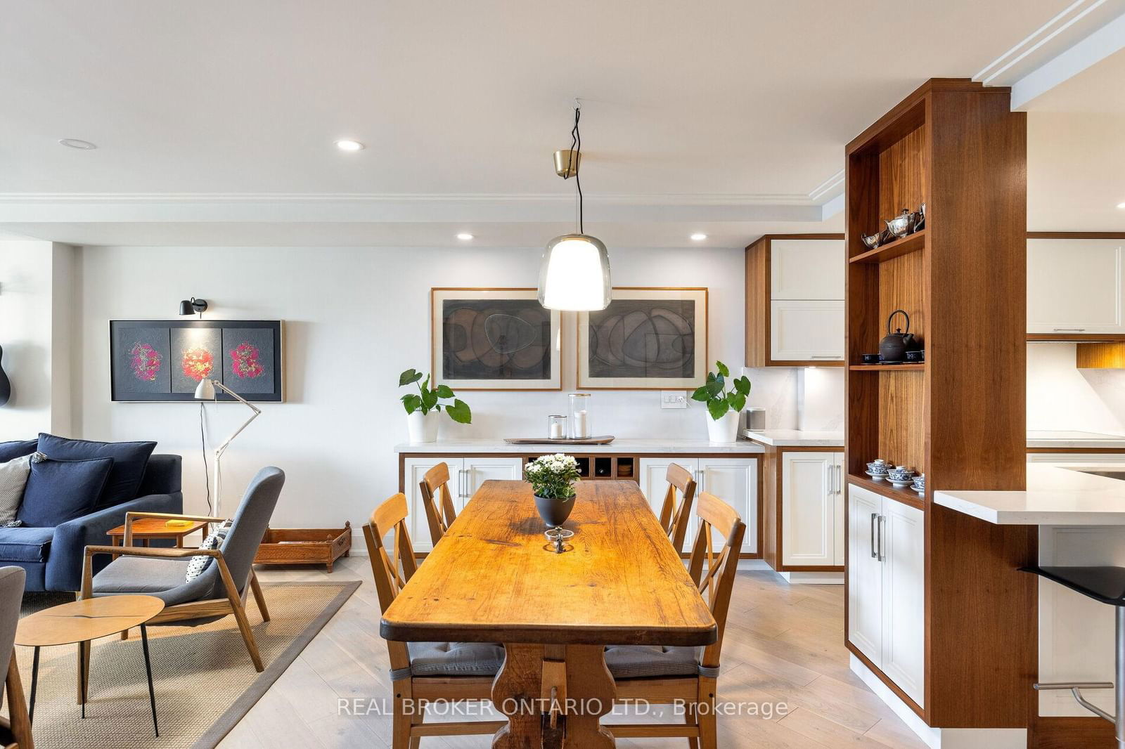 160 Frederick St, unit 507 for sale