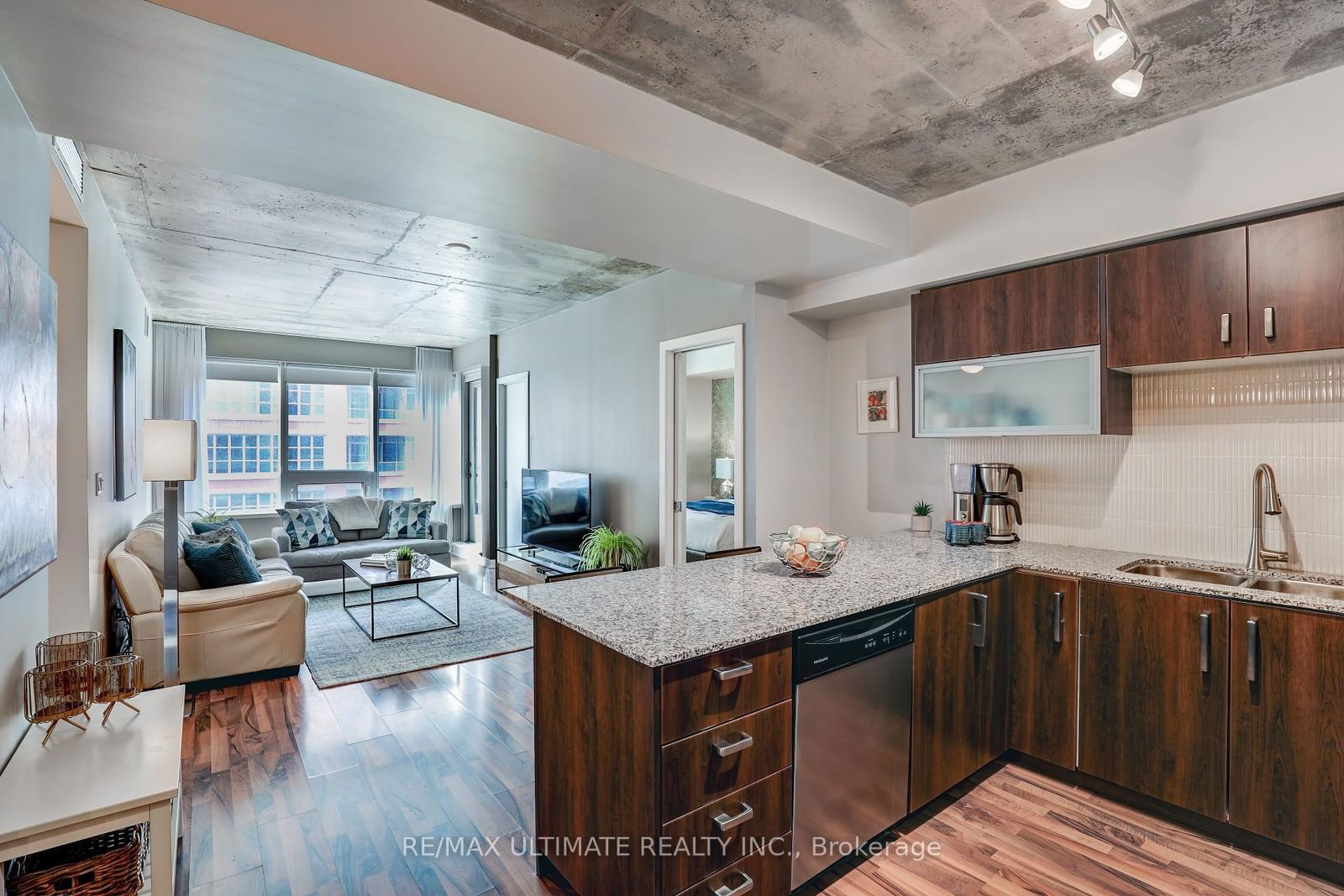 59 East Liberty St, unit 707 for sale