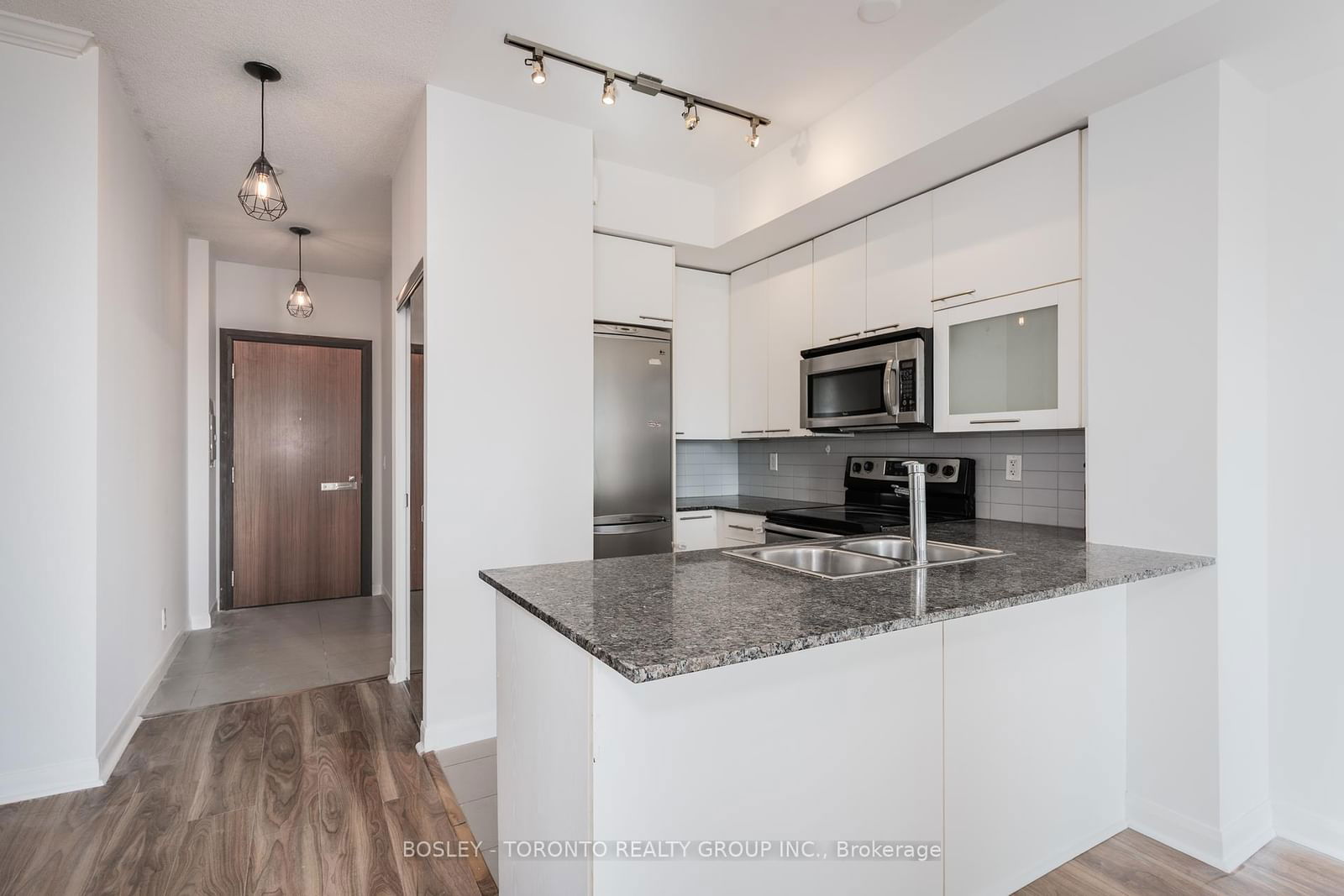 500 Sherbourne St, unit 1206 for rent