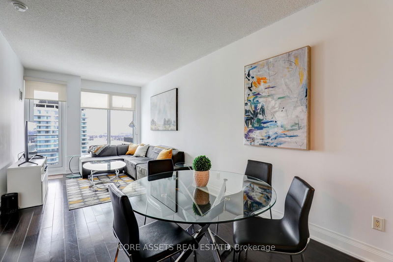 2191 Yonge St, unit 3712 for rent