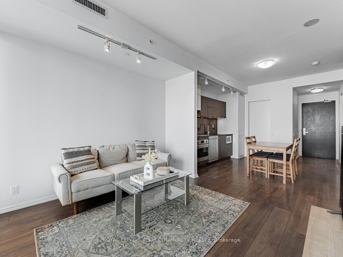 125 Peter St, unit 1604 for sale