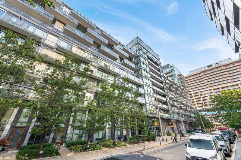 55 Stewart St, unit 823 for sale