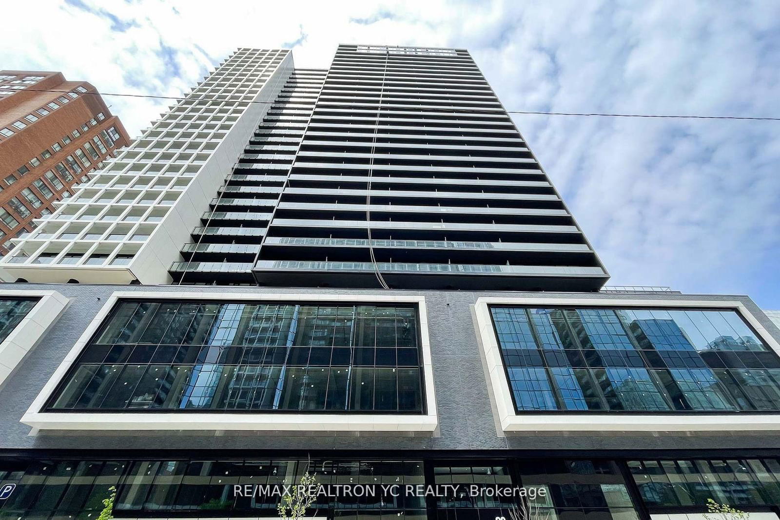 20 Edward St, unit 2516 for sale