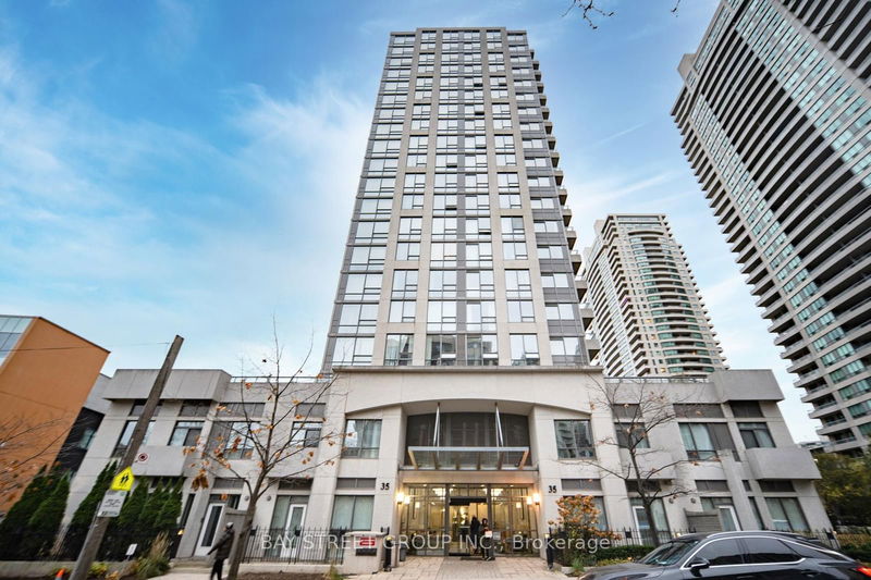 35 Hollywood Ave, unit 318 for sale