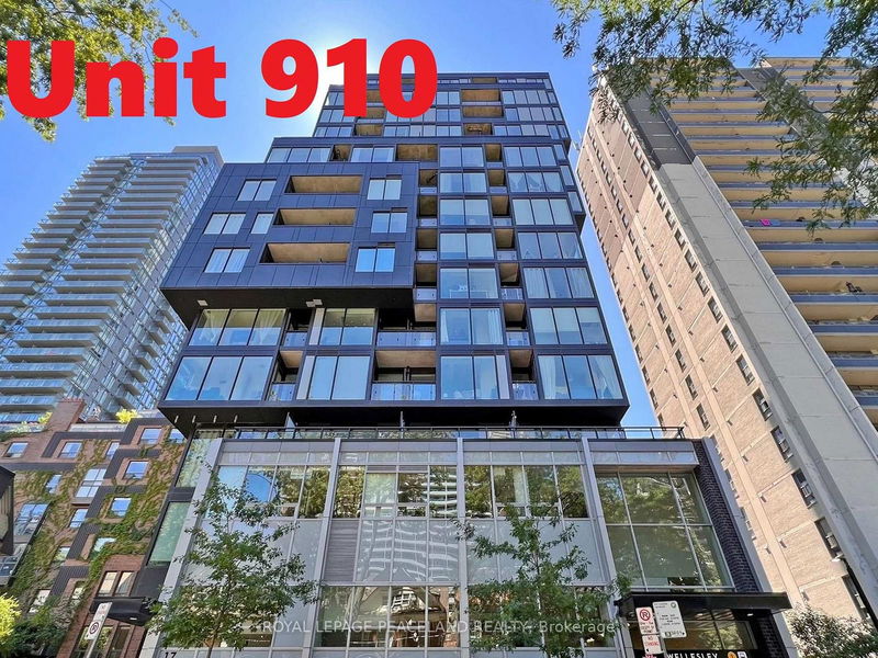 17 Dundonald St, unit 910 for sale