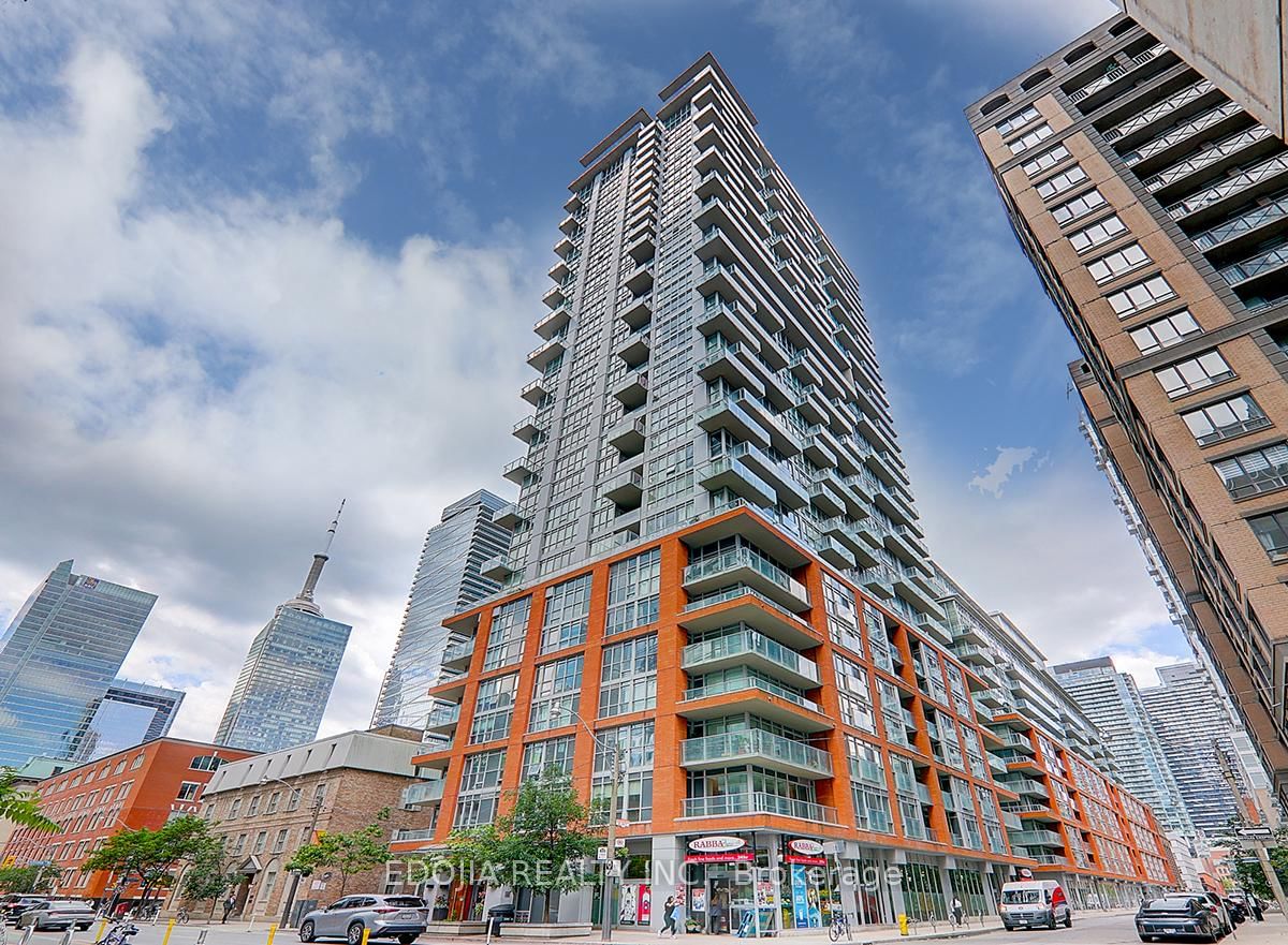 126 Simcoe St, unit 2809 for sale