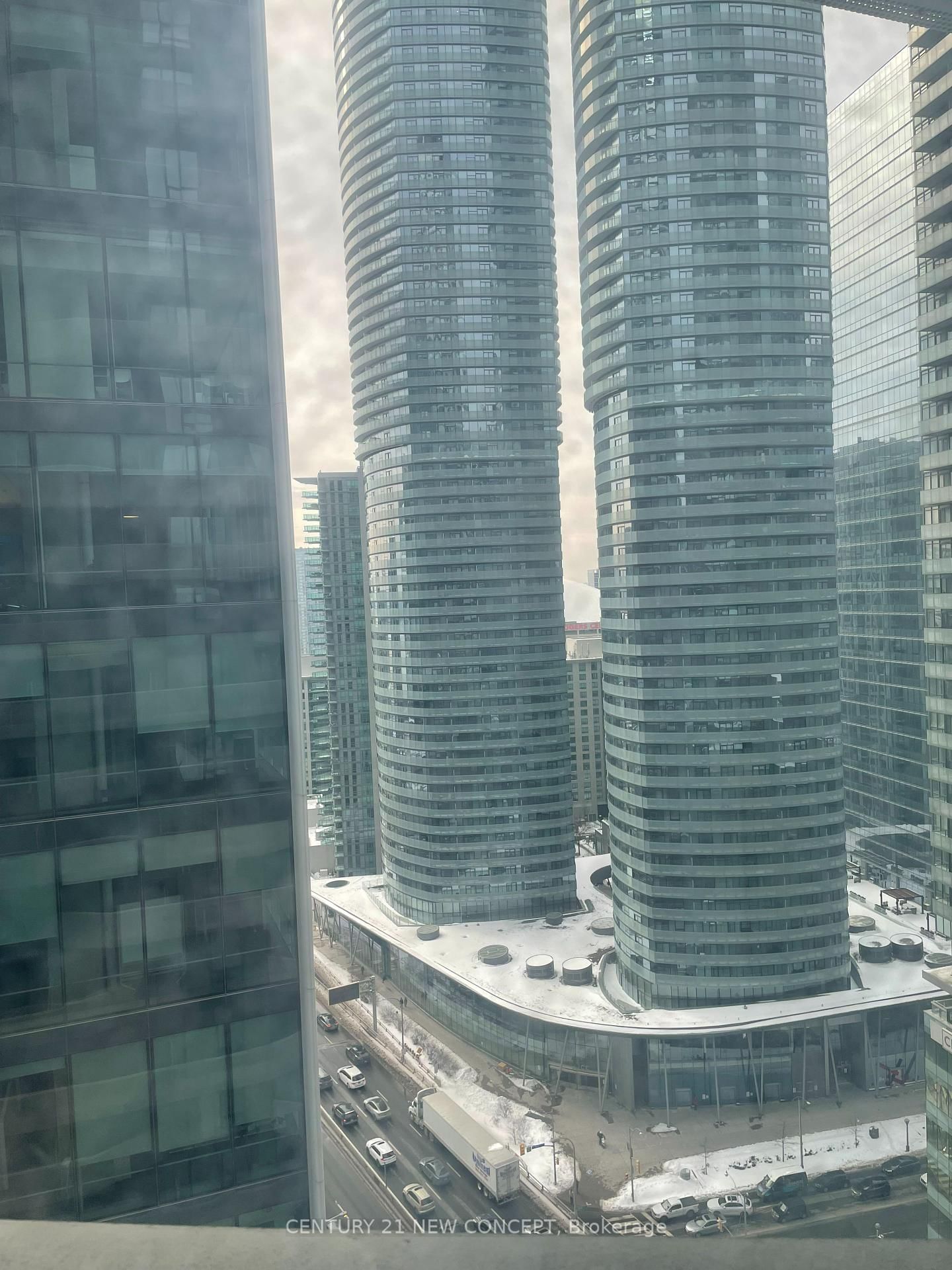 100 Harbour St W, unit 2311 for sale