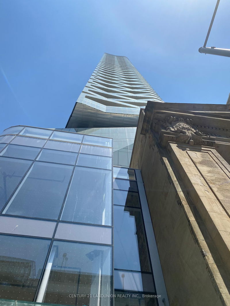 197 Yonge St, unit 1604 for rent