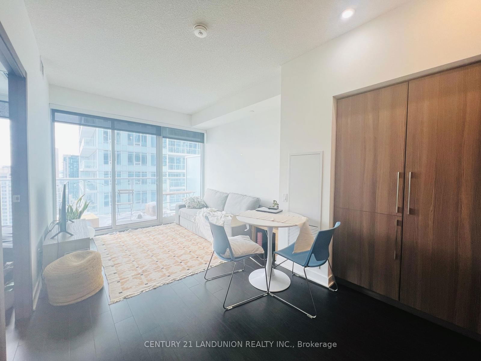 17 Bathurst St, unit 3503 for sale