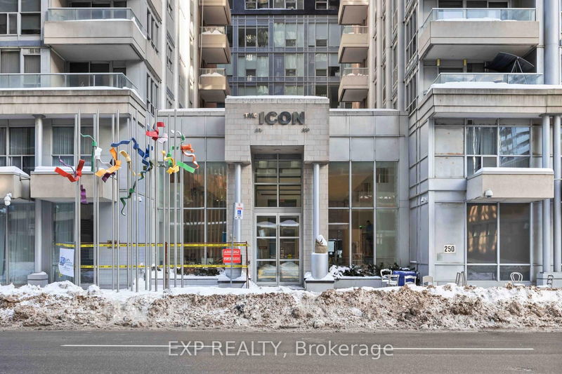 270 Wellington St W, unit 901 for rent