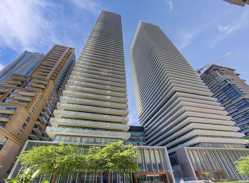 42 Charles St E, unit 809 for sale