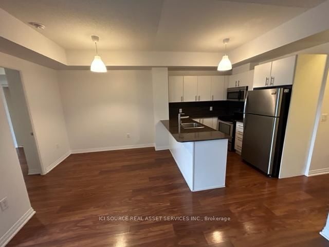 25 Cole St, unit 726 for rent