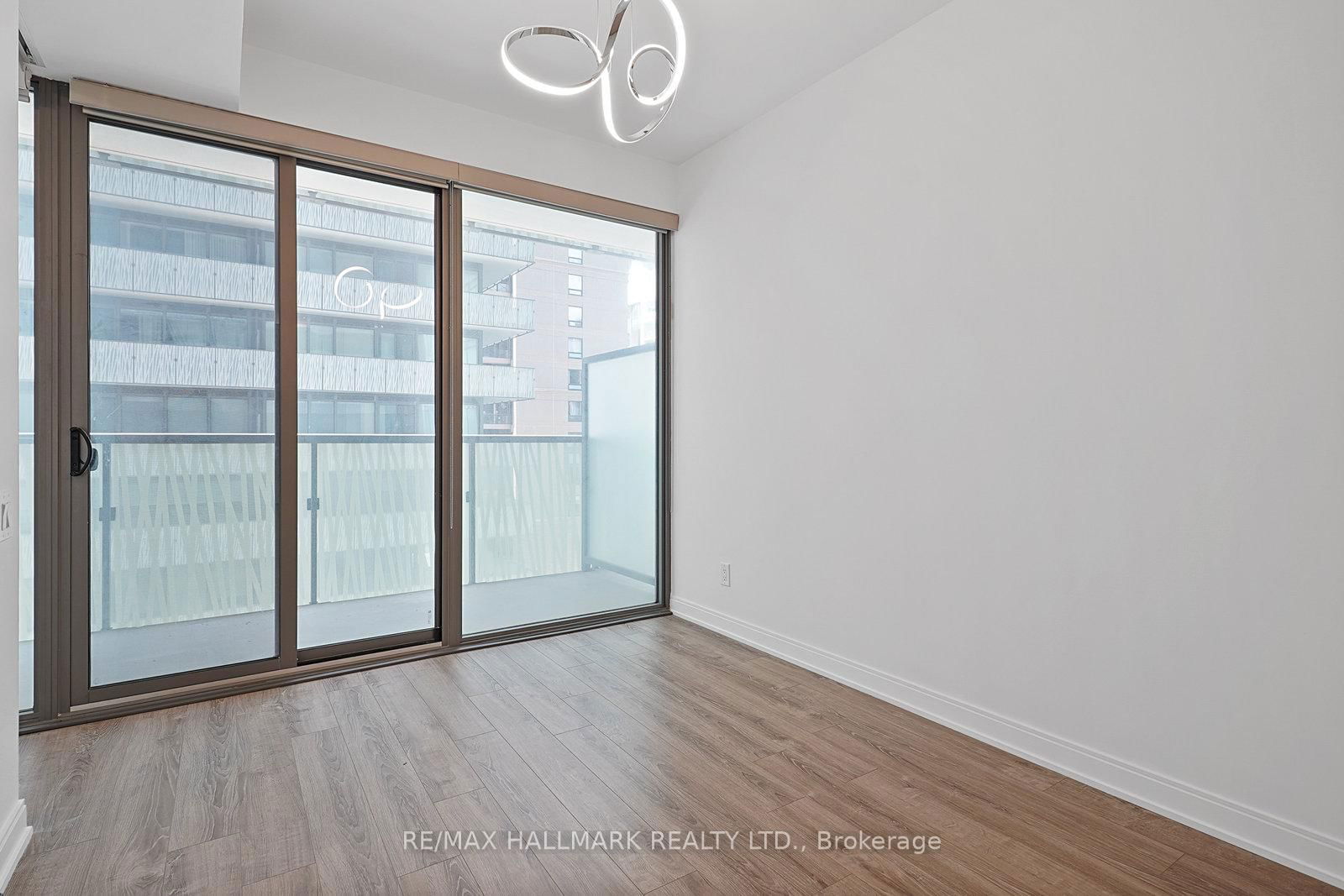 50 Charles St E, unit 608 for rent