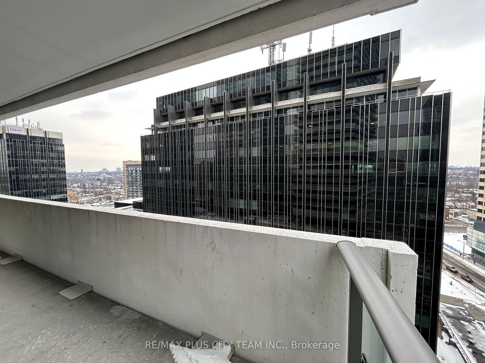 2221 Yonge St, unit 1309 for rent