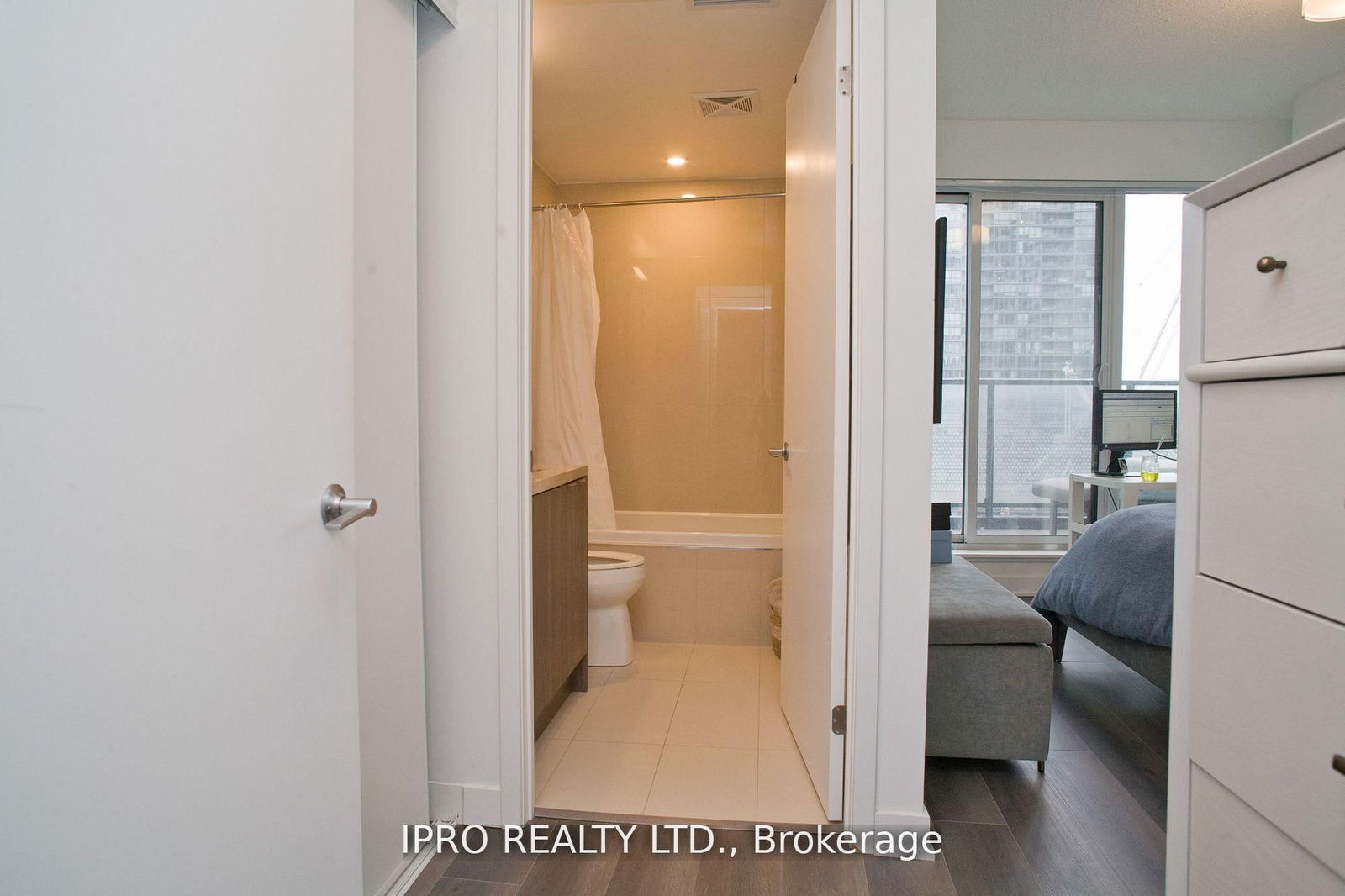 125 Blue Jays Way, unit 1905 for sale