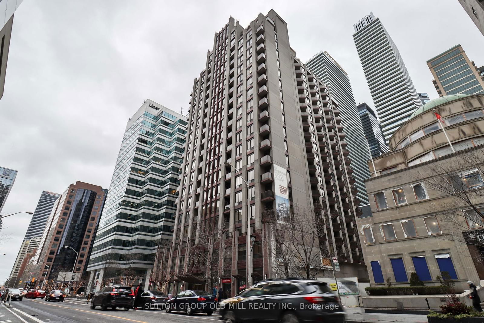 85 Bloor St E, unit 208 for sale