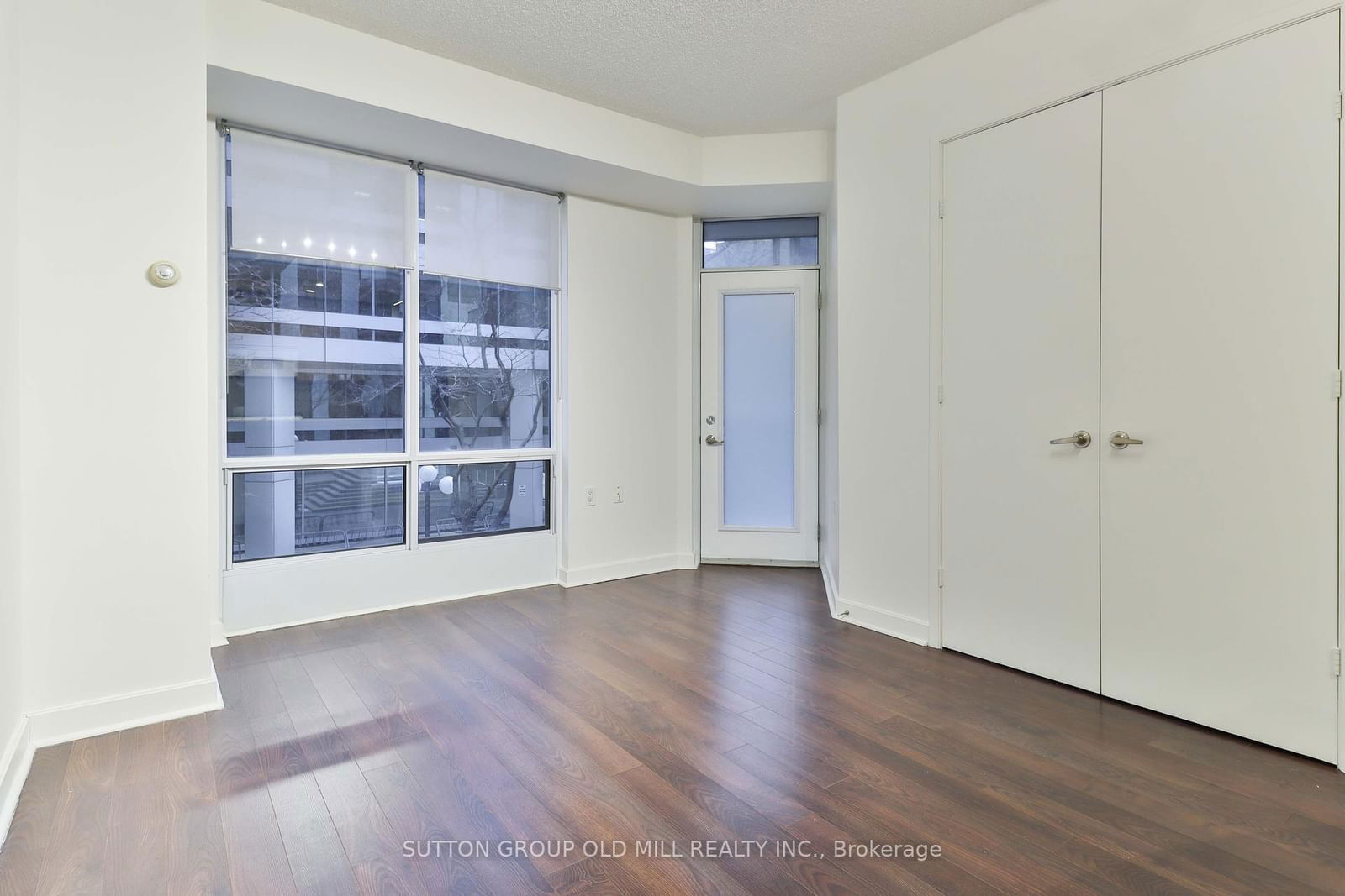 85 Bloor St E, unit 208 for sale