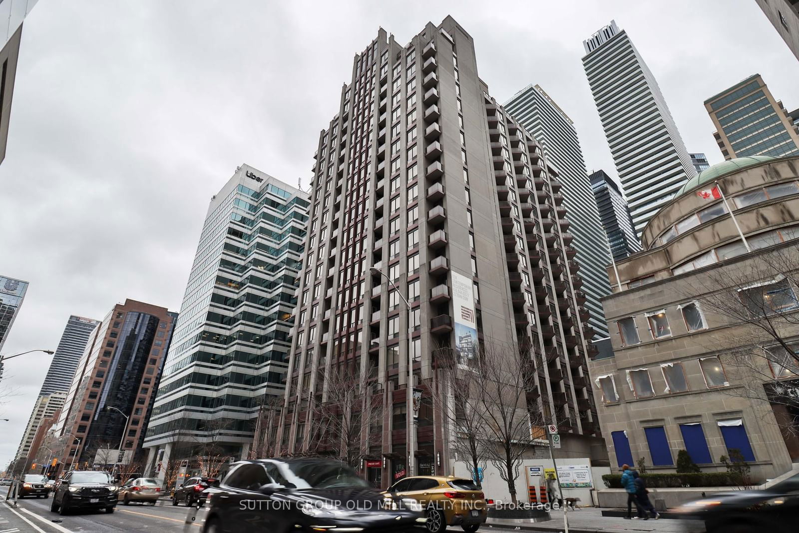 85 Bloor St E, unit 208 for sale