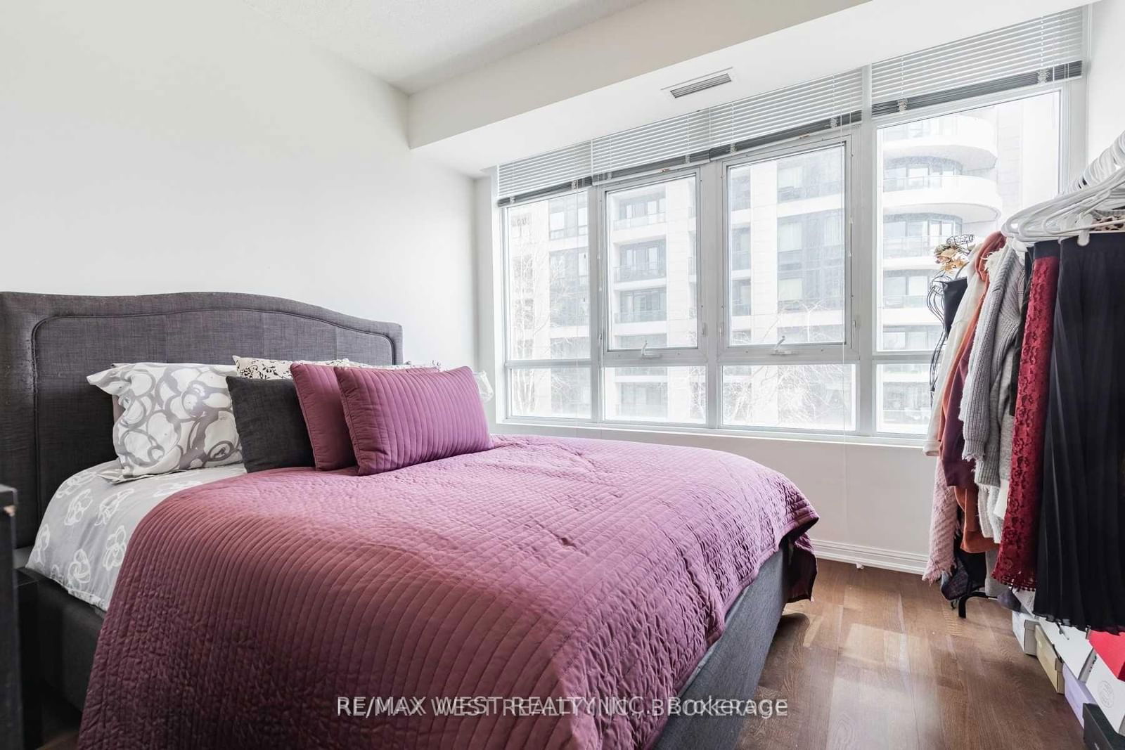 21 Grand Magazine St, unit 314 for rent