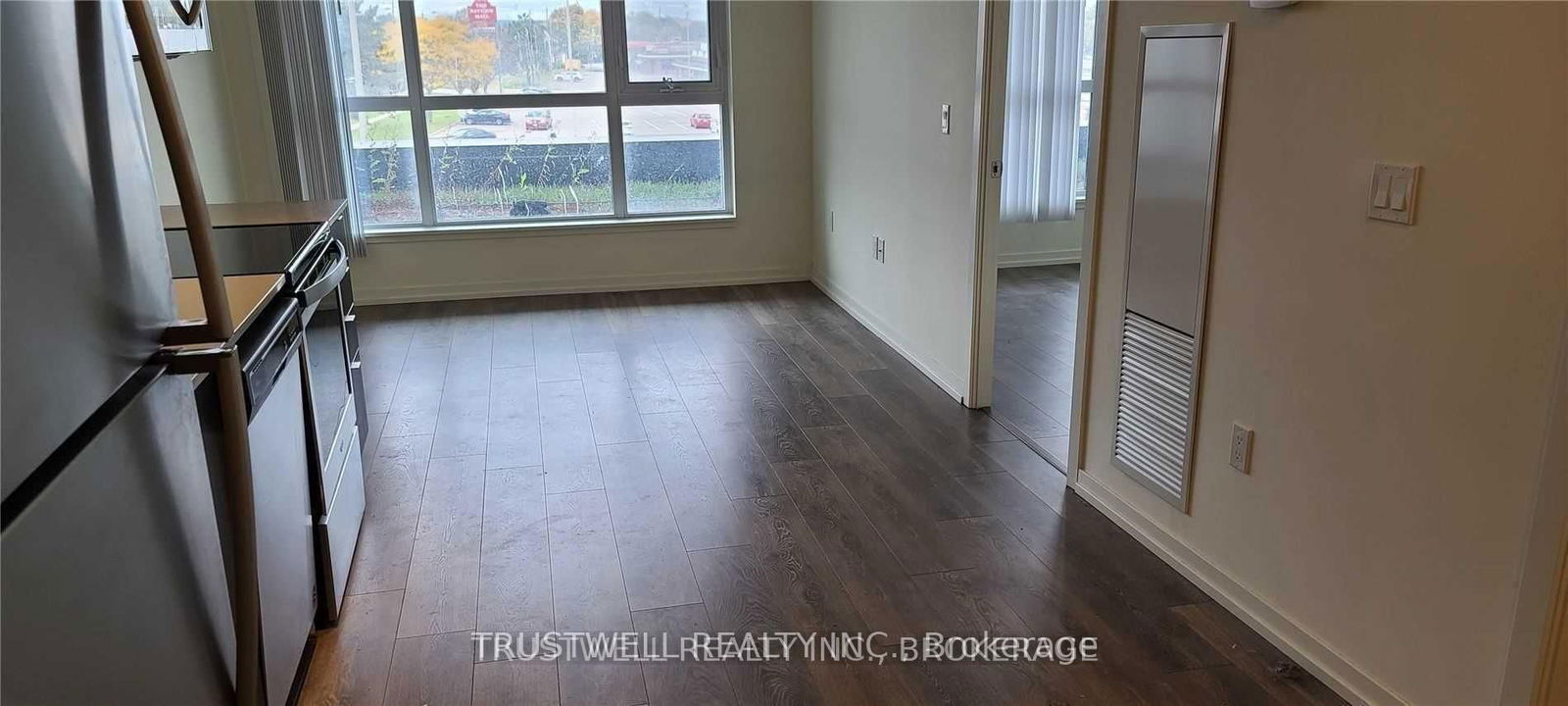 3237 Bayview Ave, unit 306 for rent