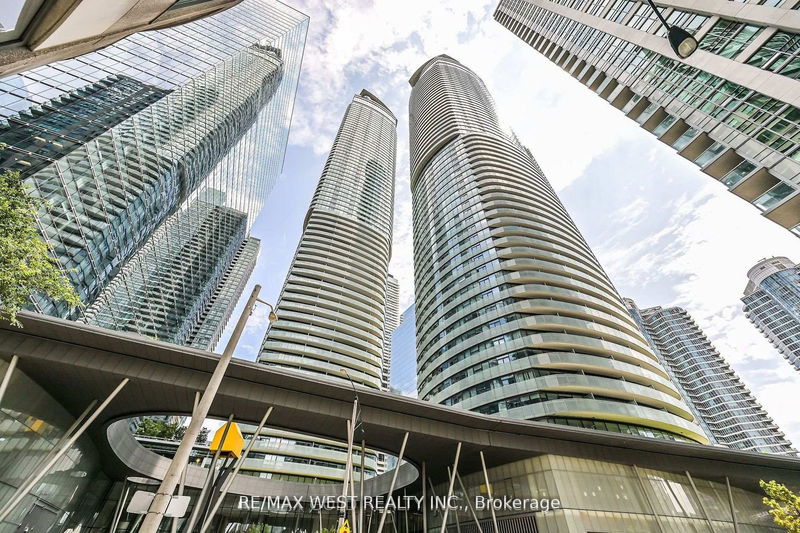 14 York St, unit 4707 for sale