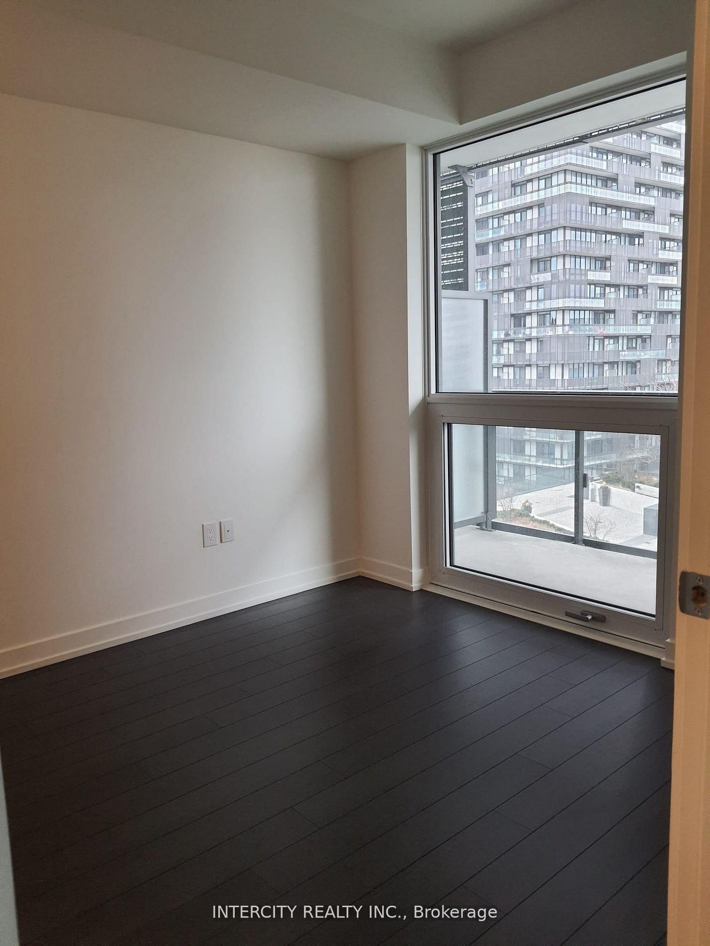 39 Roehampton Ave, unit 1407 for rent