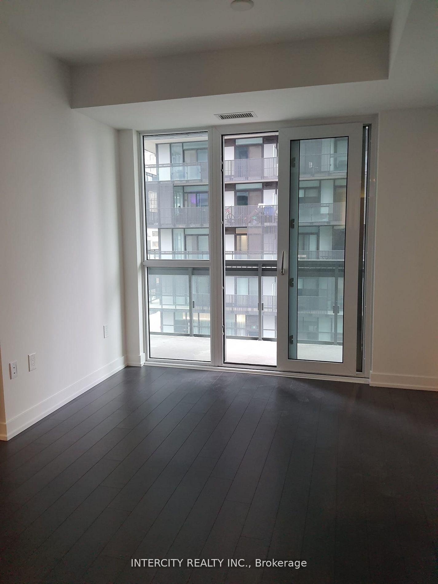 39 Roehampton Ave, unit 1407 for rent