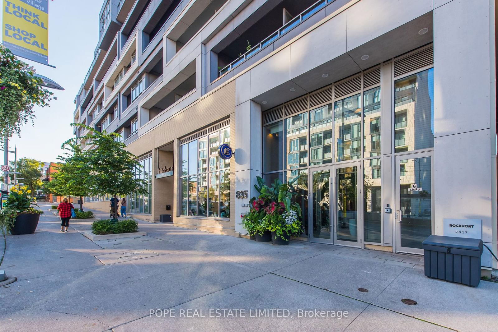 835 St Clair Ave W, unit 208 for rent