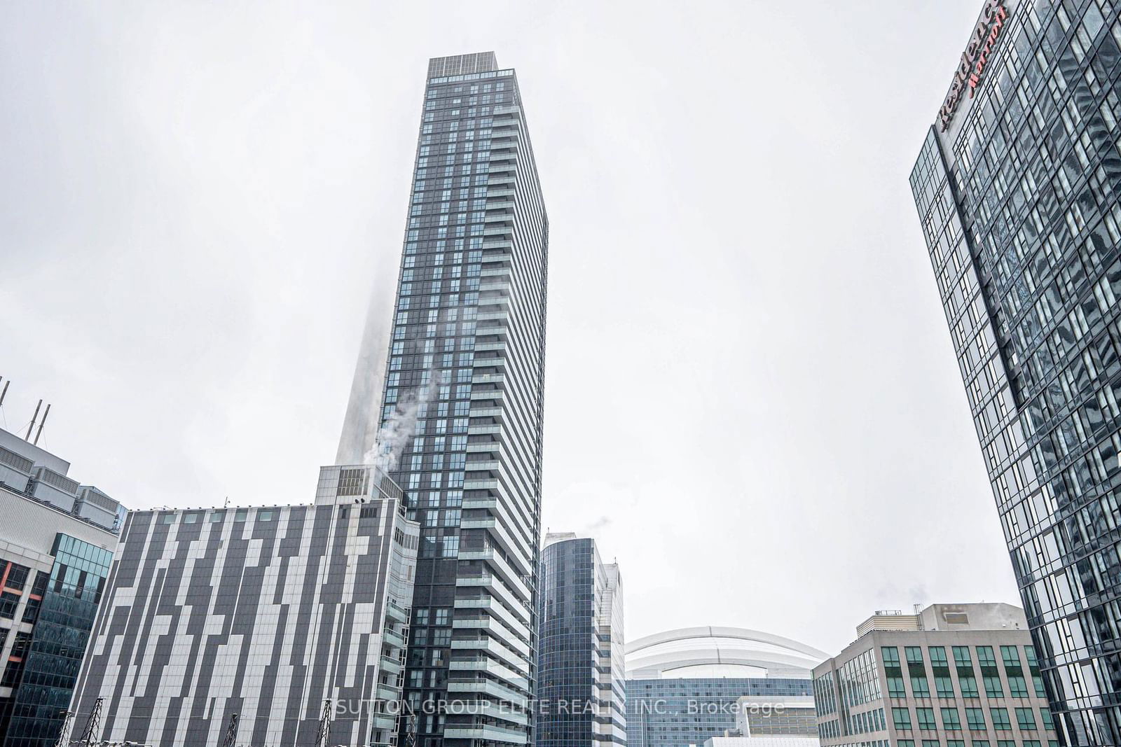 250 Wellington St W, unit 636 for sale