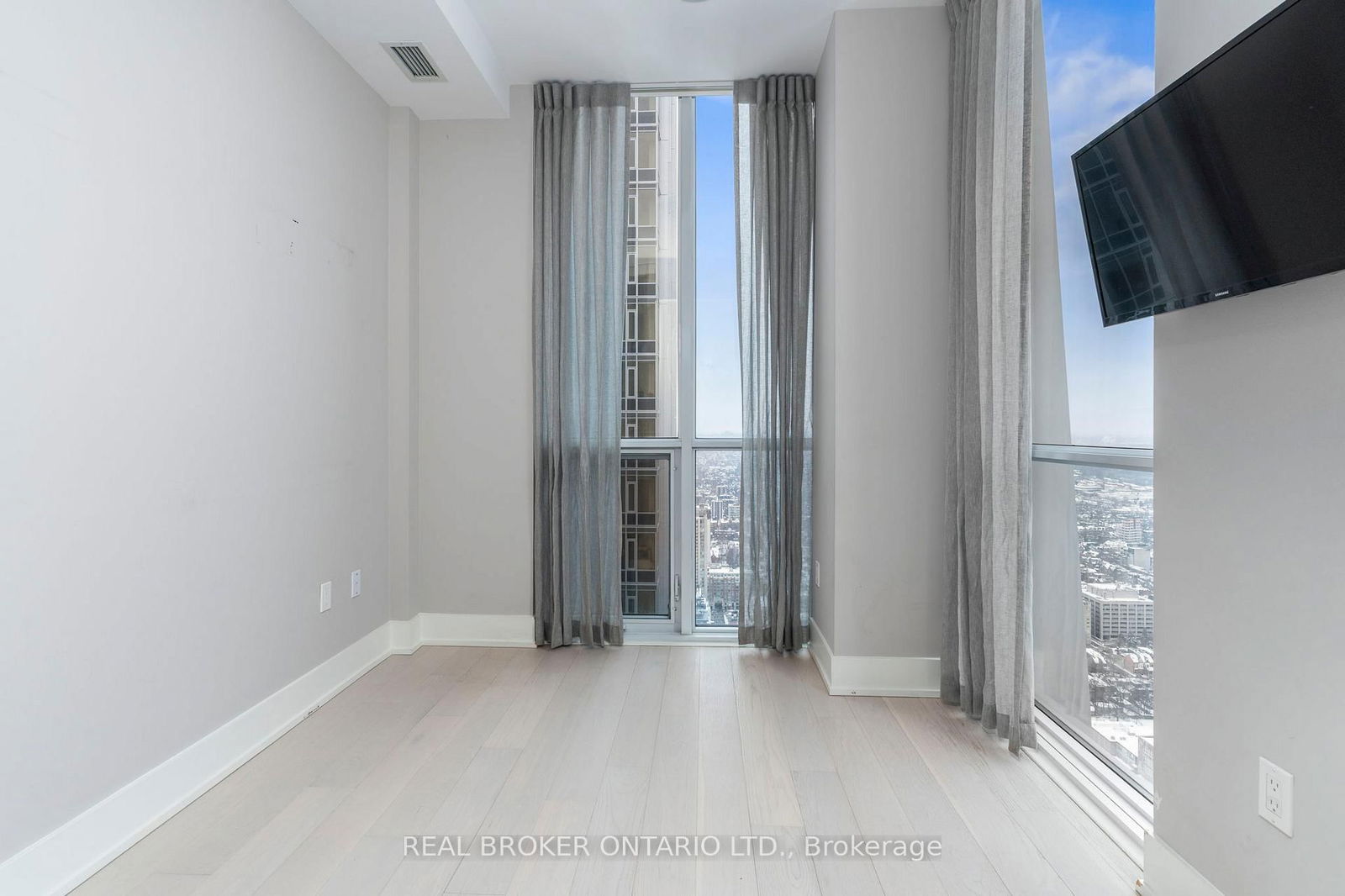 1 Yorkville Ave, unit 5505 for rent