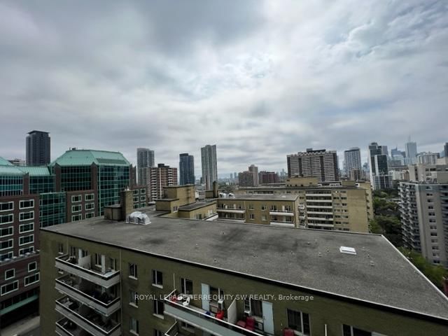 101 Charles St E, unit 1202 for rent