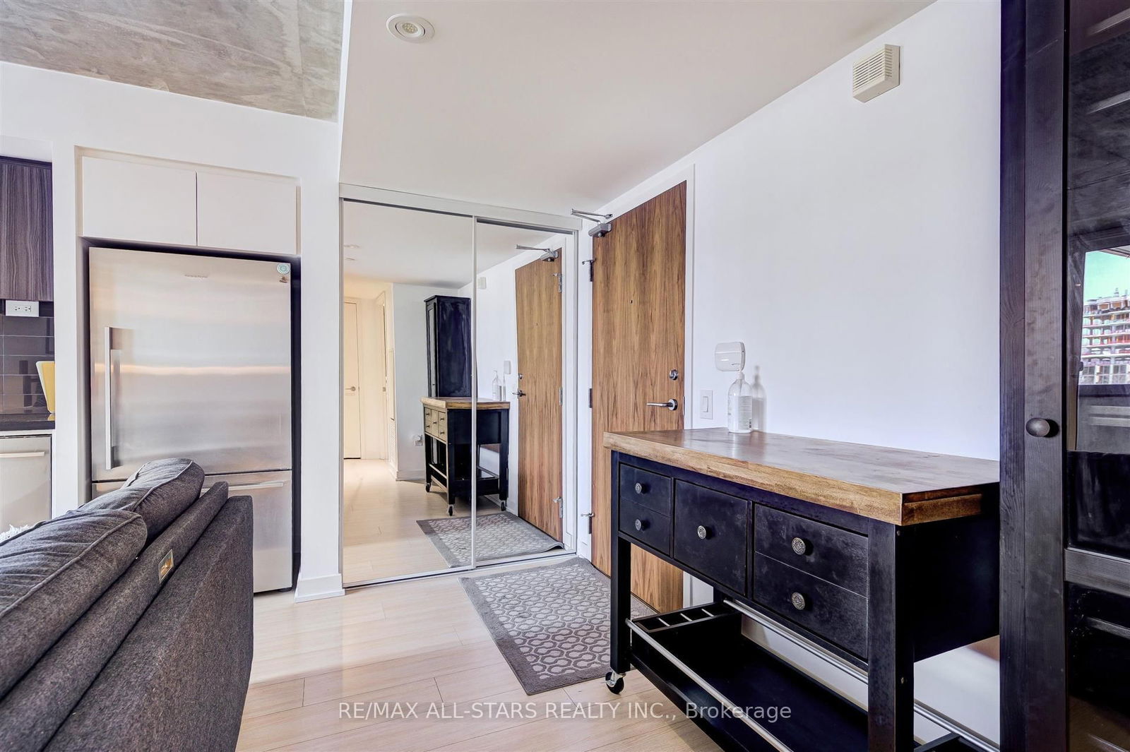 85 Queens Wharf Rd, unit 319 for rent