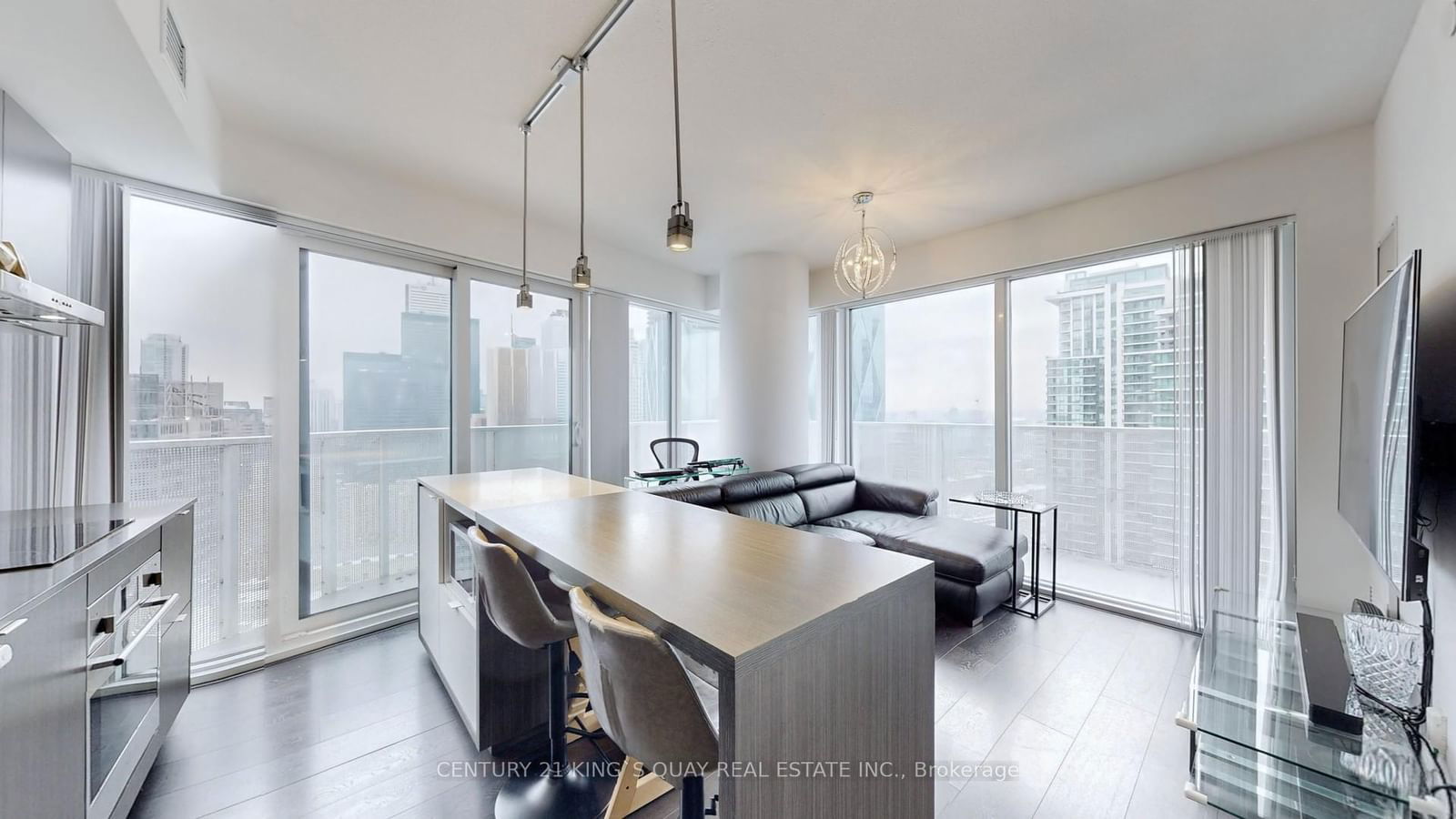 88 Harbour St, unit 4204 for sale