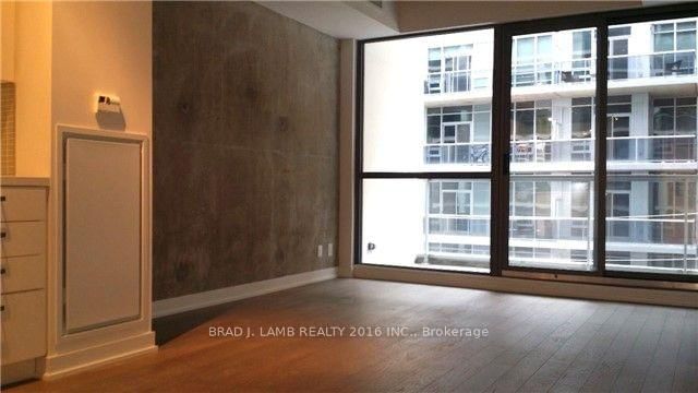 39 Brant St, unit 618 for rent