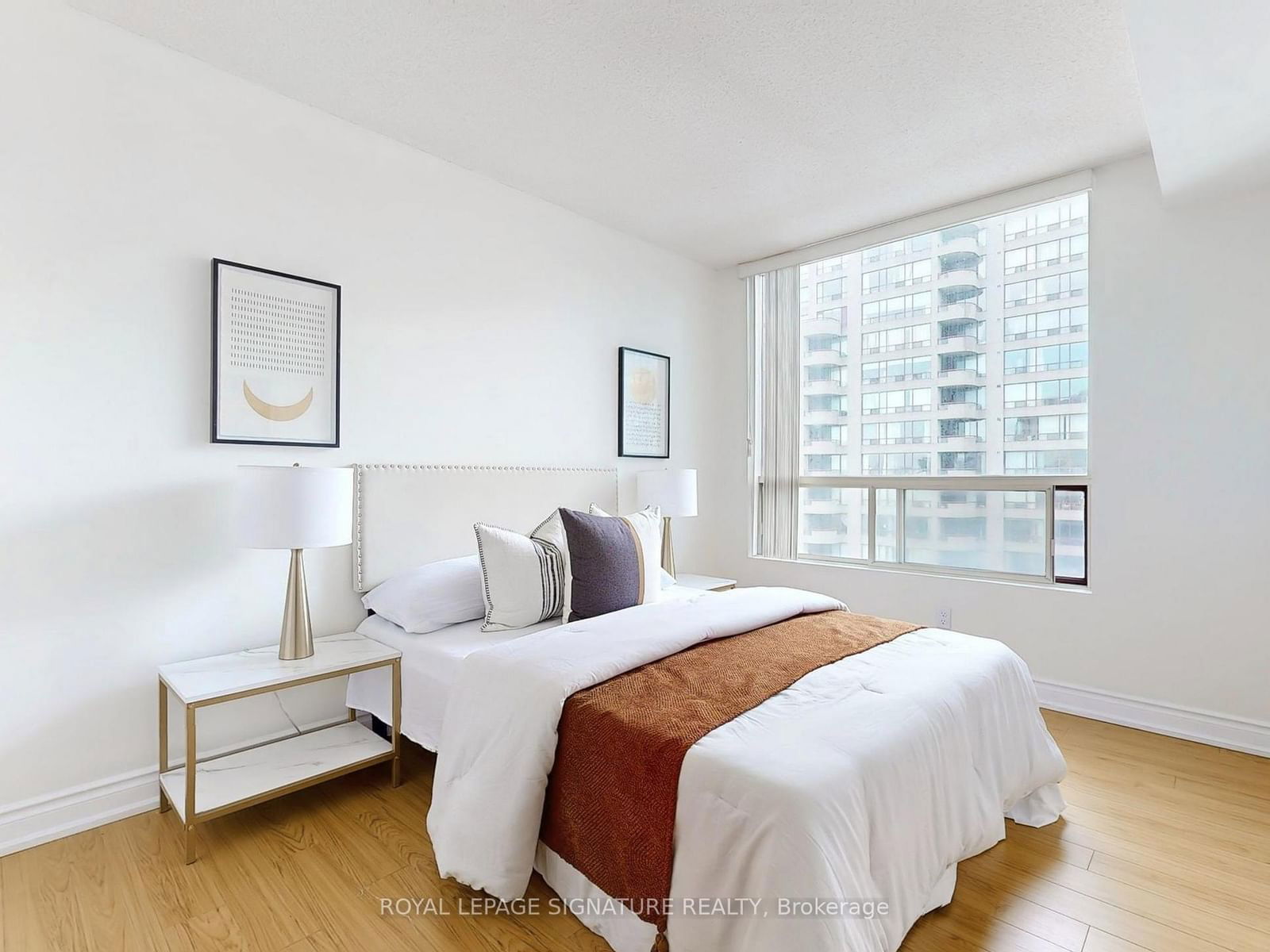 5785 Yonge St, unit PH406 for sale