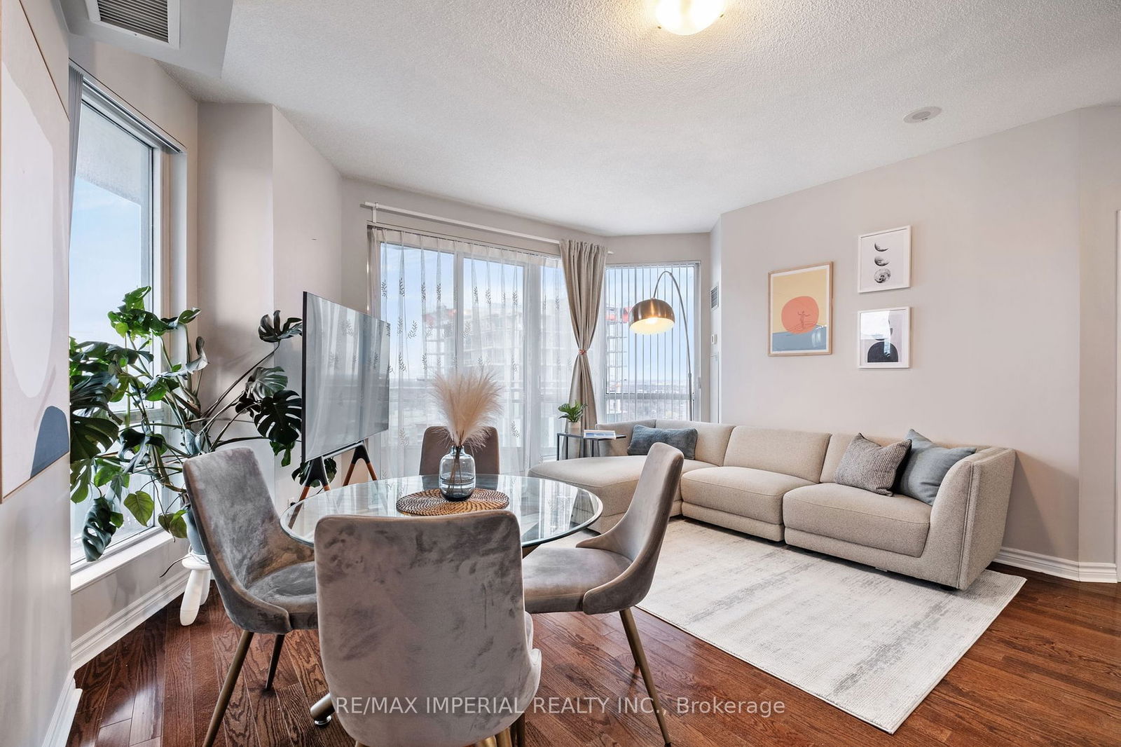 18 Holmes Ave, unit 2210 for sale