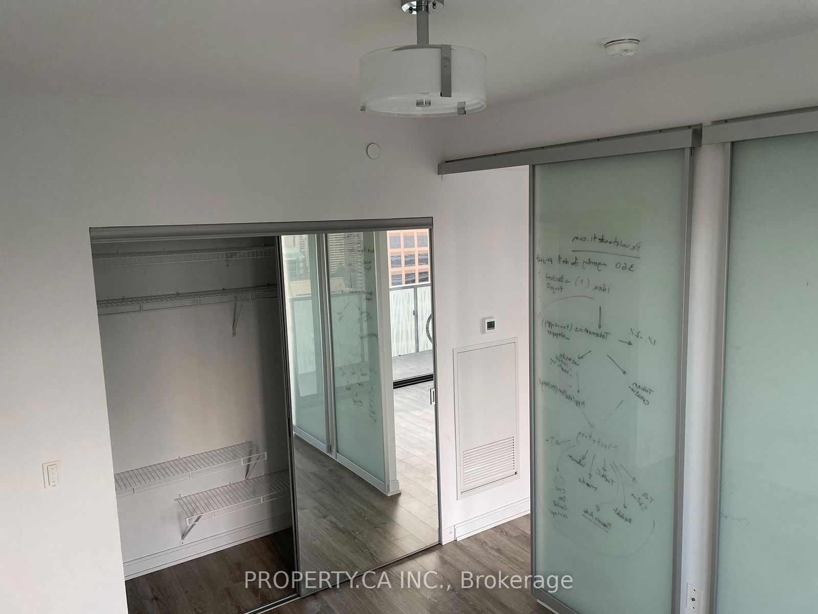 50 Charles St E, unit 2115 for rent