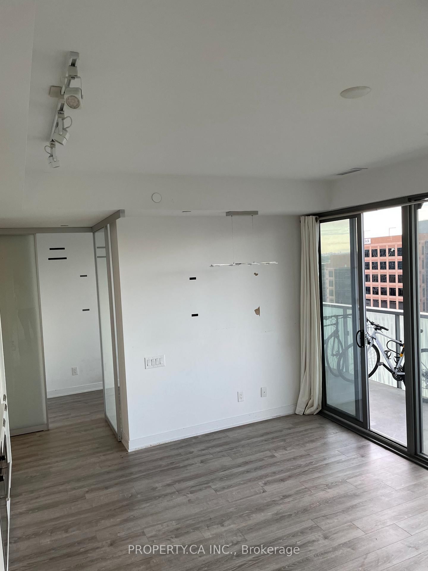 50 Charles St E, unit 2115 for rent