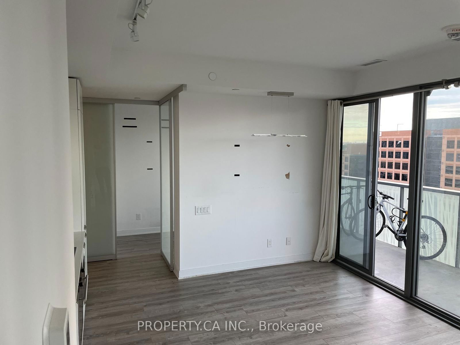 50 Charles St E, unit 2115 for rent