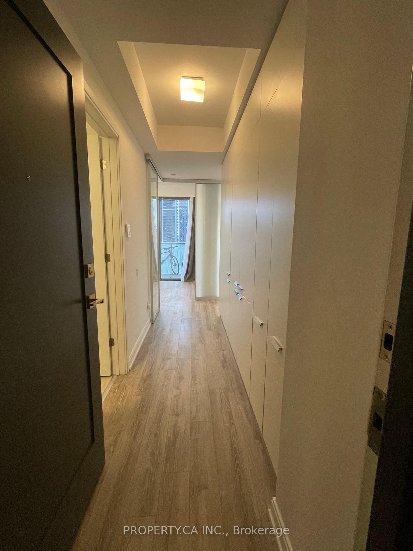 50 Charles St E, unit 2115 for rent