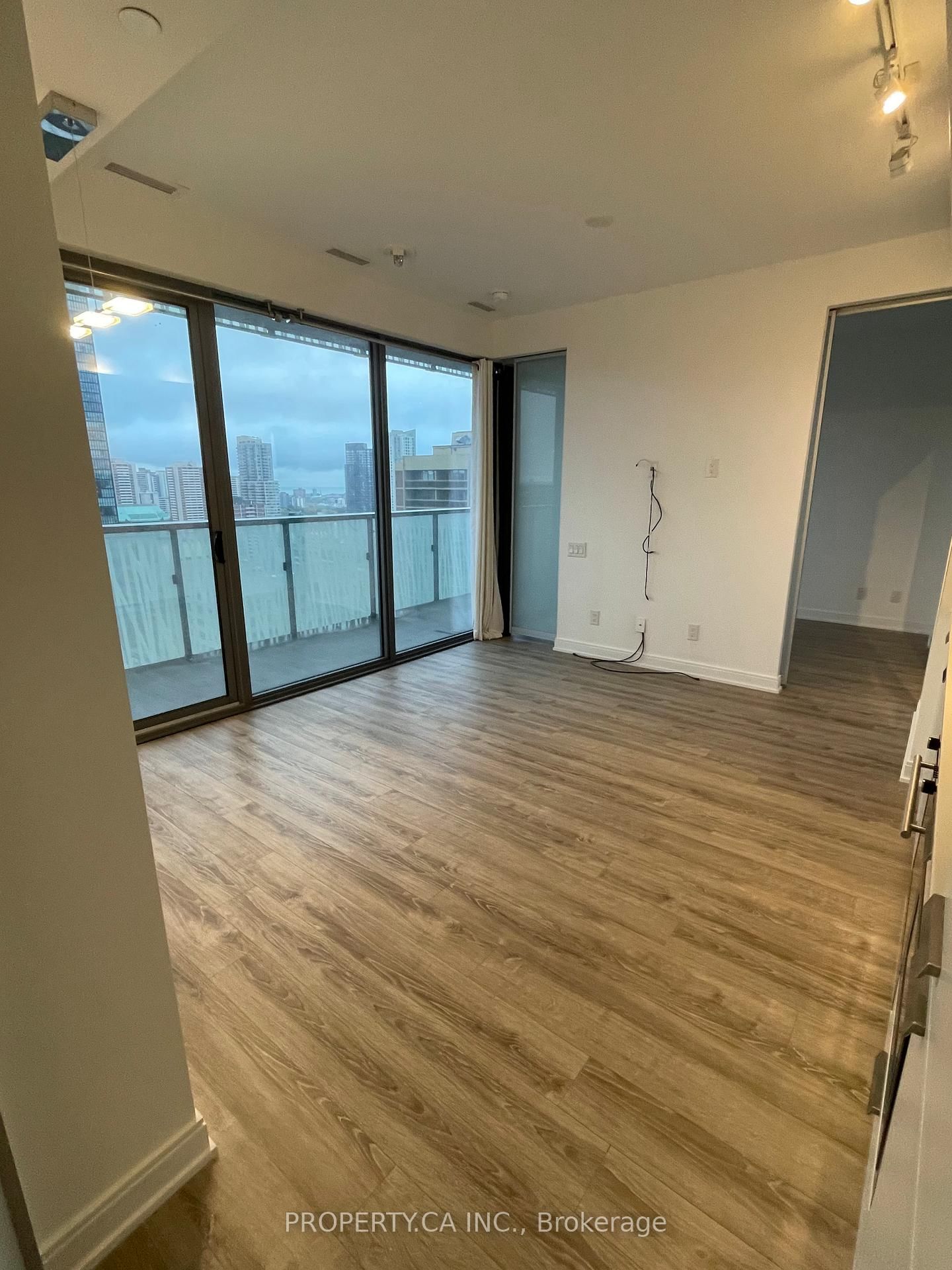 50 Charles St E, unit 2115 for rent