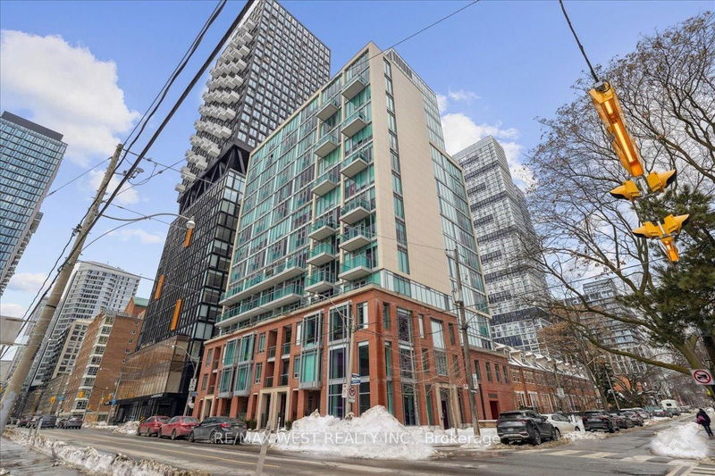 220 George St, unit 903 for sale