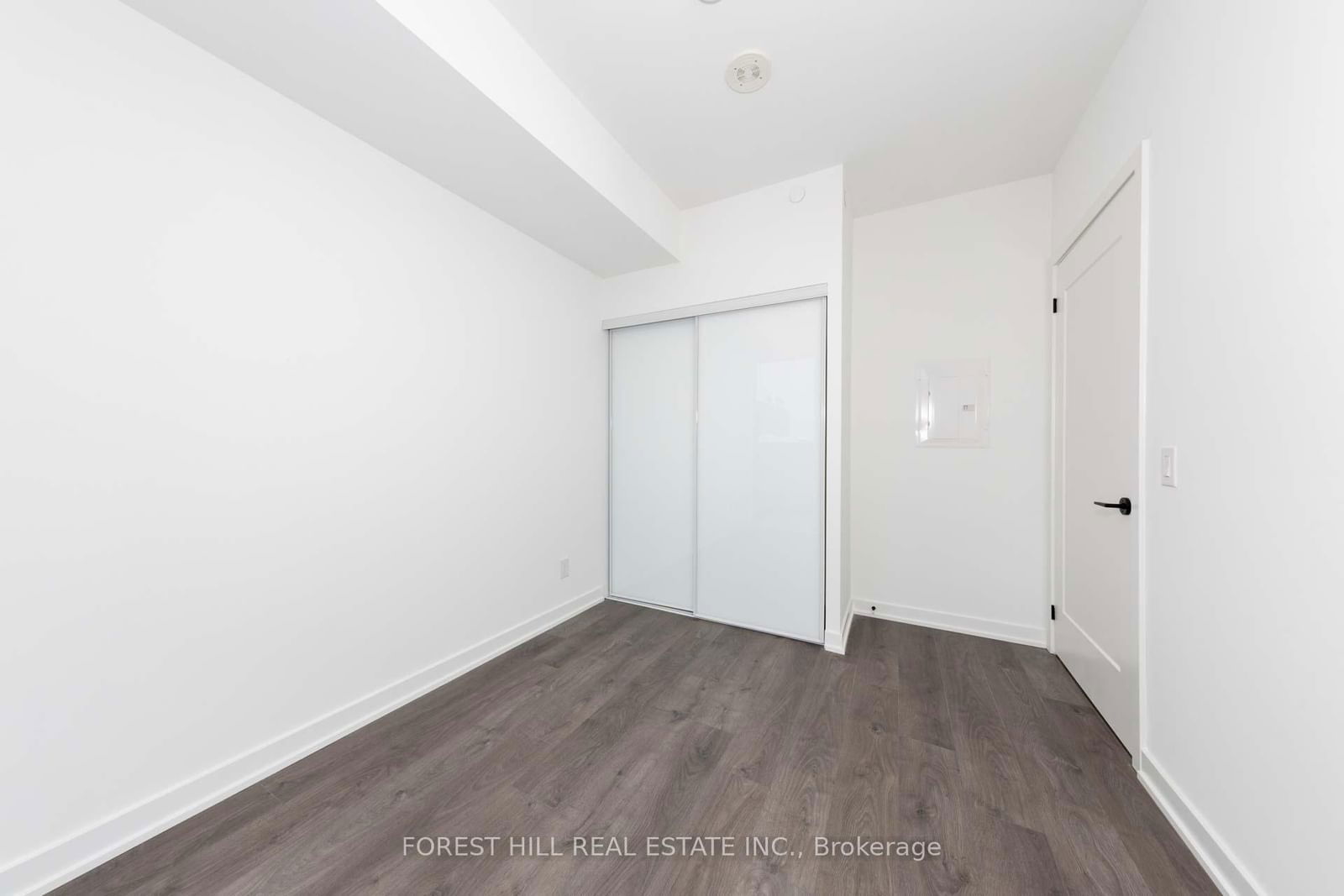 5 Defries St, unit 625 for rent