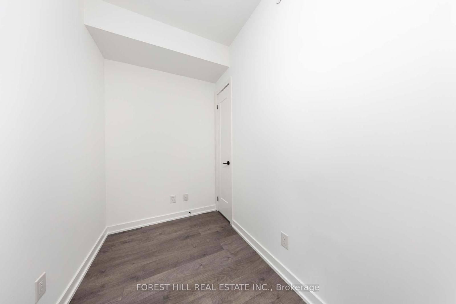 5 Defries St, unit 625 for rent