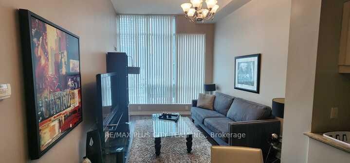 18 Harbour St, unit 201 for rent