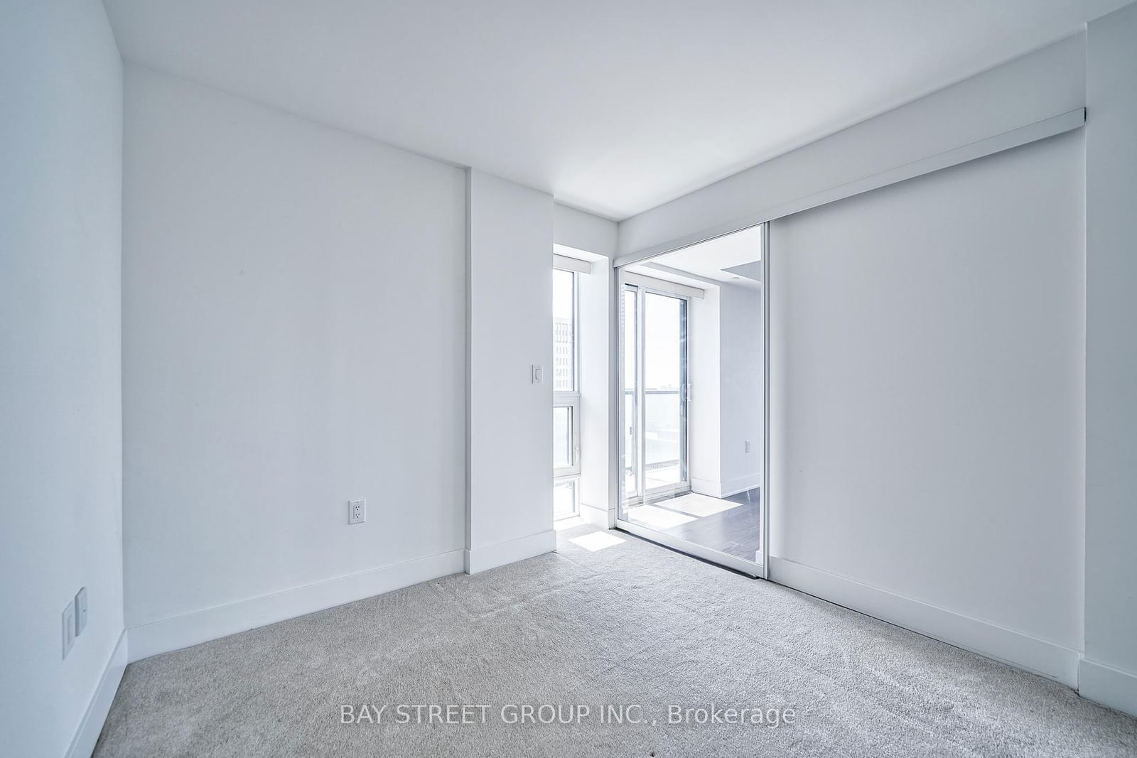 955 Bay St, unit 2507 for sale