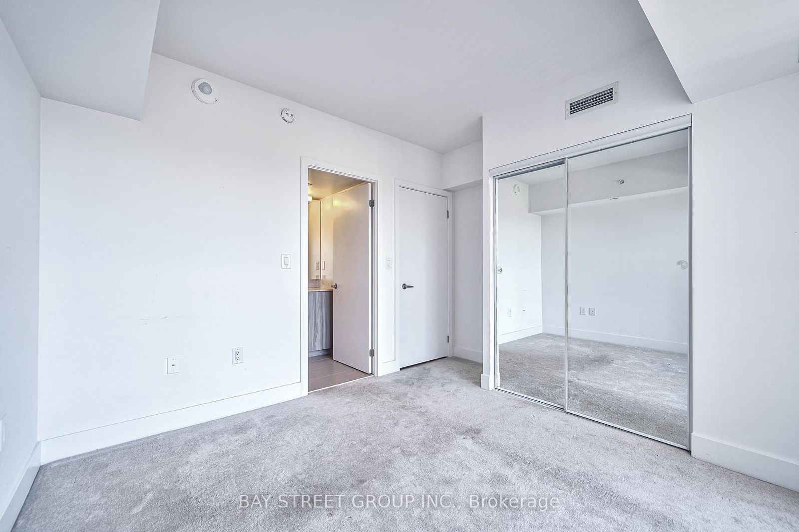 955 Bay St, unit 2507 for sale