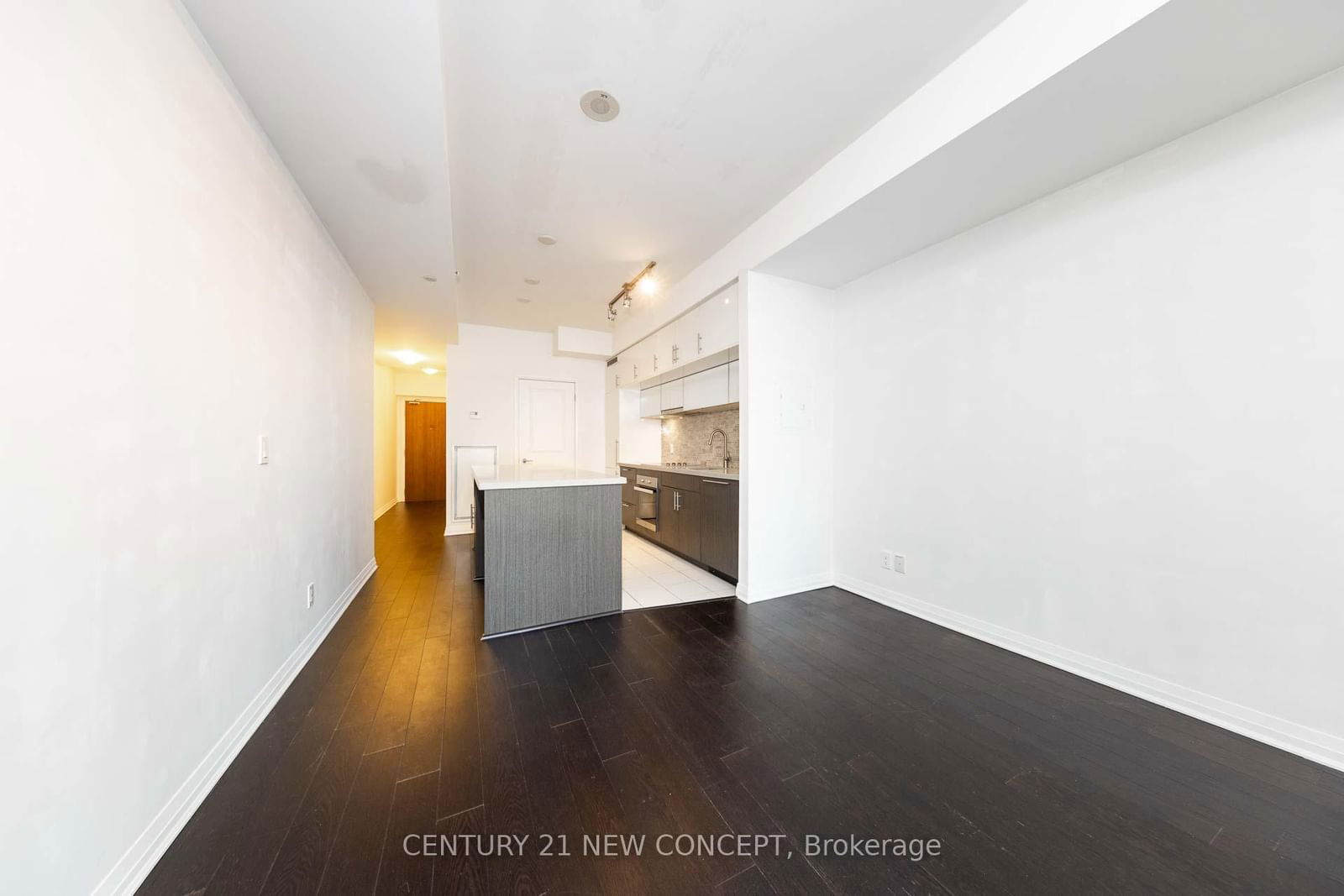 8 Mercer St, unit 803 for rent