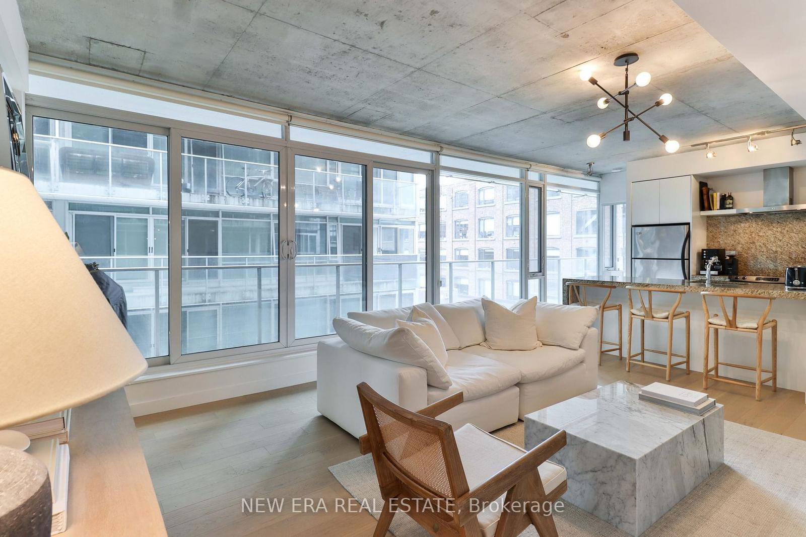 75 Portland St, unit 423 for sale